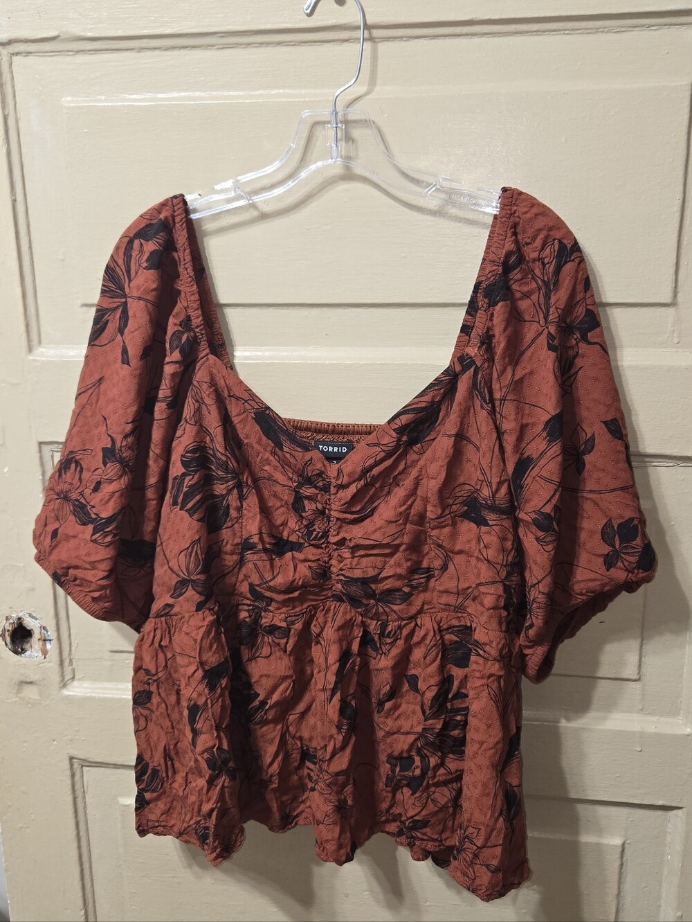 Torrid Rust Floral Smocked Back V-Neck Blouse Size: 2X